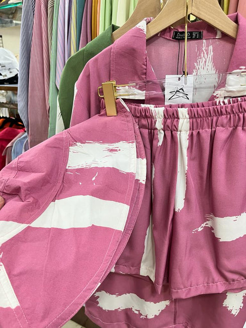 DOUBLE D Contrast Graffity Print Co-Ord Set with Bucket Cap